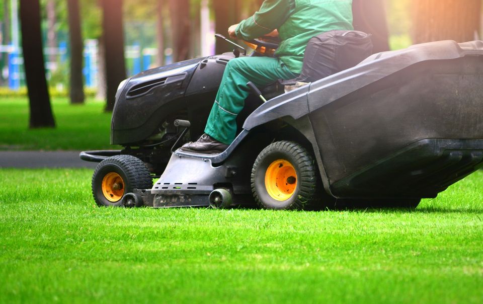 Grama Total Lawn Care Services Llc Klek Business Directory